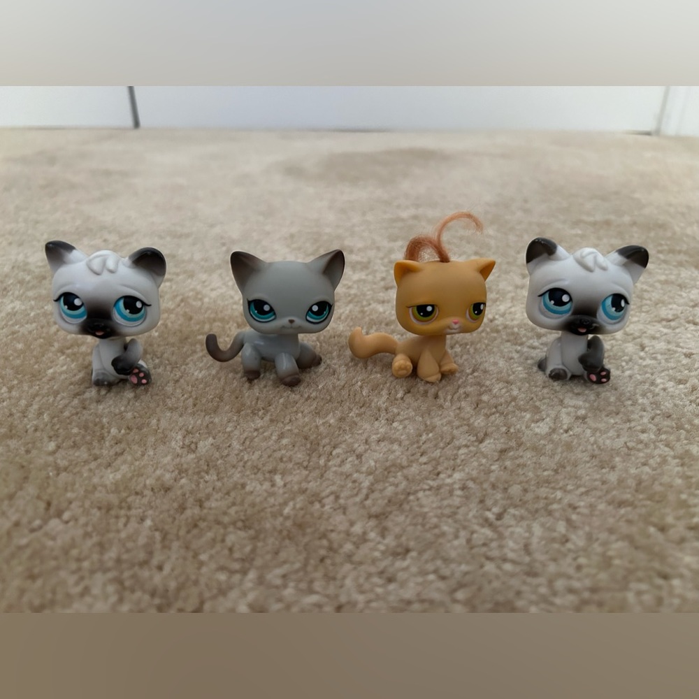 Littlest Pet Shop Cat Bundle